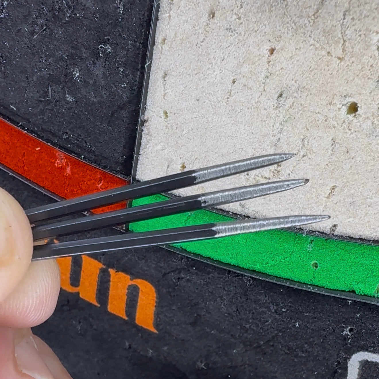 Simon Whitlocks Allen key dart points