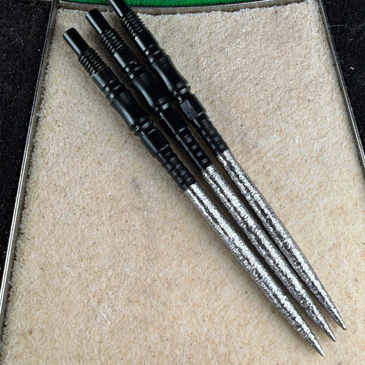 Close-up of the WTP Axis Quick Point profile and modified board-grip section